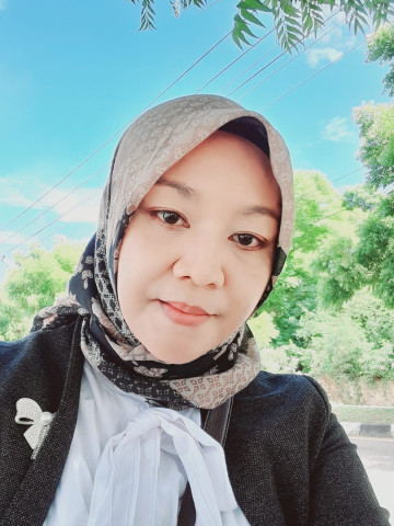 Irma Rahmawati Ningsih,SH
